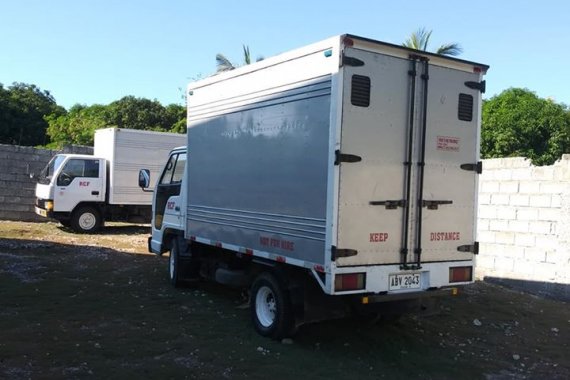 Selling 2nd Hand White Mitsubishi CanterA 2013