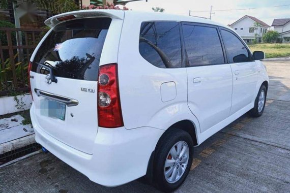Sell 2nd Hand 2010 Toyota Avanza at 100000 km in Lipa