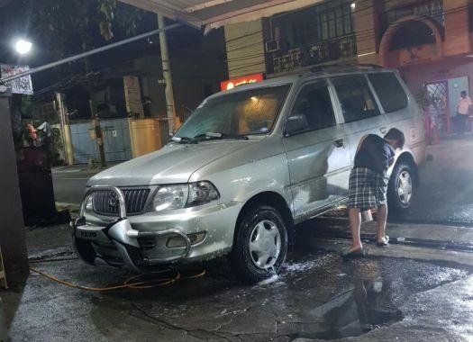 Selling 2nd Hand Toyota Revo 2004 at 49000 km in Mandaluyong