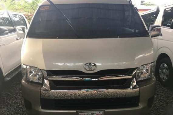 Selling Pearlwhite Toyota Grandia 2017 in Quezon City