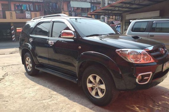 Black Toyota Fortuner 2006 at 69000 km for sale