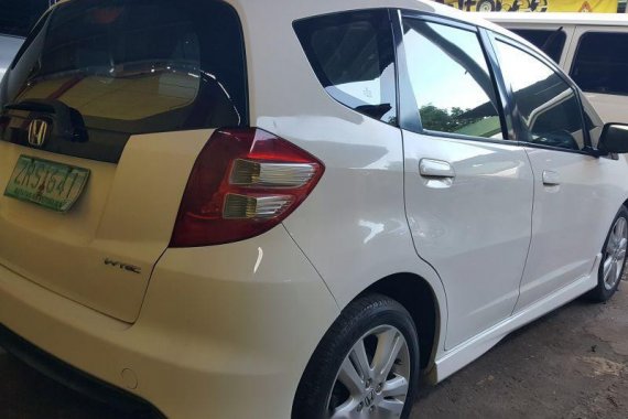 Selling 2009 Honda Jazz Automatic Gasoline 