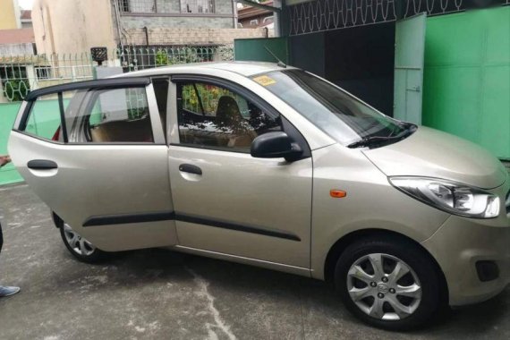 Selling Hyundai I10 2013 Automatic Gasoline in Quezon City