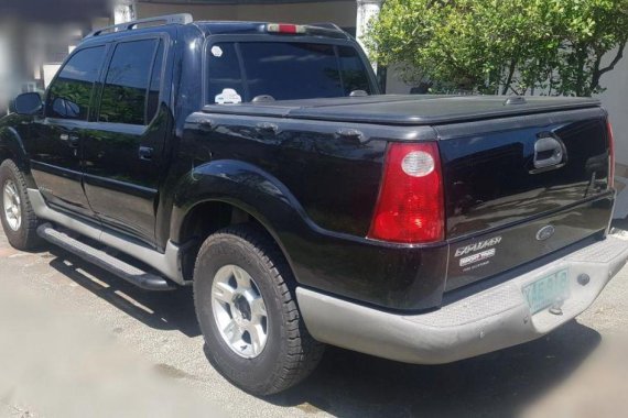 Selling Used Ford Explorer 2001 in San Fernando