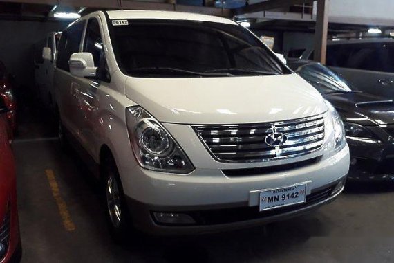 White Hyundai Grand Starex 2015 at 45359 km for sale