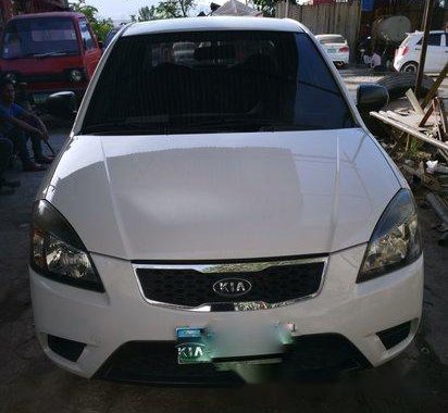 White Kia Rio 2010 at 79000 km for sale in Cebu 