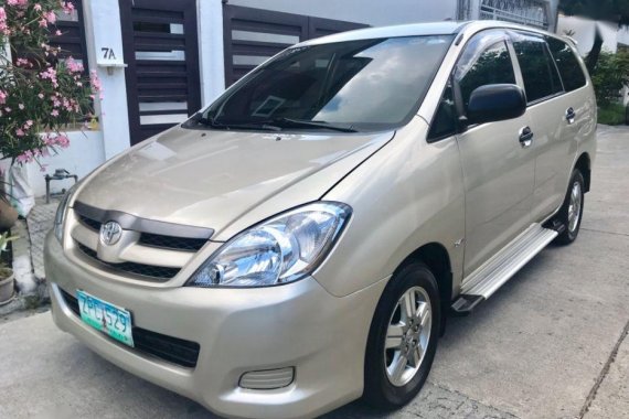 Sell 2nd Hand 2008 Toyota Innova in Parañaque