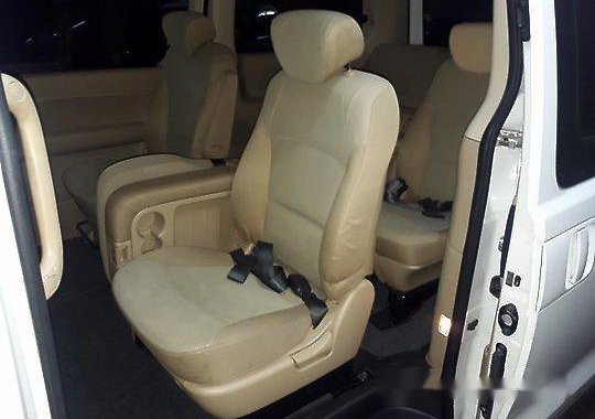 White Hyundai Grand Starex 2015 at 45359 km for sale