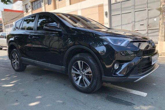 Selling Toyota Rav4 2016 Automatic Gasoline in Quezon City