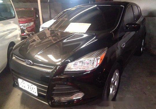 Black Ford Escape 2015 at 33122 km for sale 