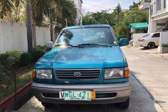 Selling 2nd Hand Toyota Revo 1999 in Parañaque