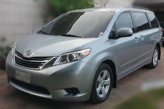 Toyota Sienna 2011 Automatic Gasoline for sale in San Fernando