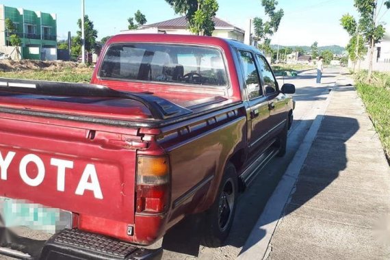 Selling Toyota Hilux 1996 at 130000 km in Mandaluyong