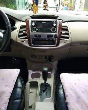 Selling Black Toyota Innova 2015 at 40600 km 