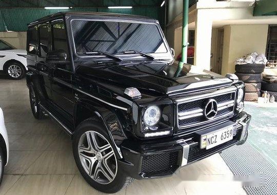 Black Mercedes-Benz 560 2016 at 7000 km for sale in Quezon City