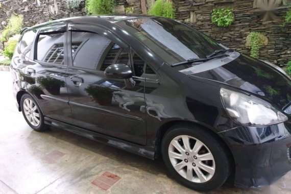 Selling 2nd Hand Honda Jazz 2007 in Quezon City