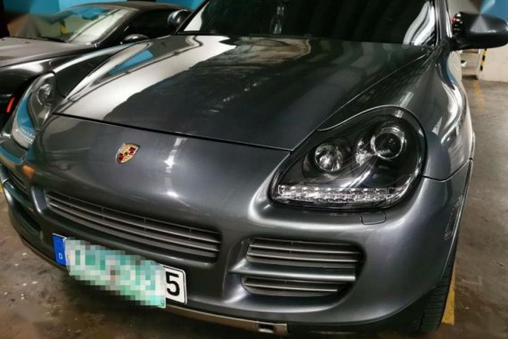 Porsche Cayenne 2004 Automatic Gasoline for sale in Mandaluyong