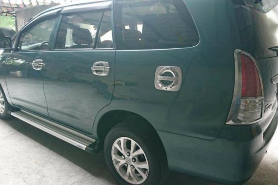 2nd Hand Toyota Innova 2009 at 80000 km for sale