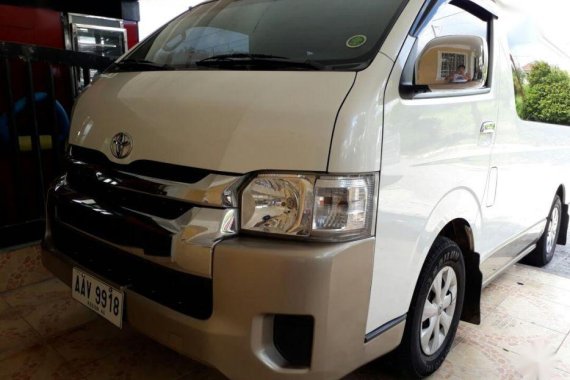 Selling 2nd Hand Toyota Grandia 2014 in Silang