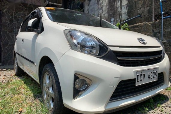 Selling White Toyota Wigo 2017 Hatchback in Quezon City