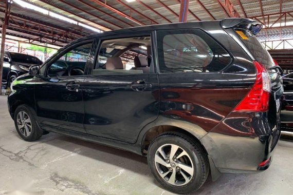 Selling Black Toyota Avanza 2018 Automatic Gasoline in Quezon City