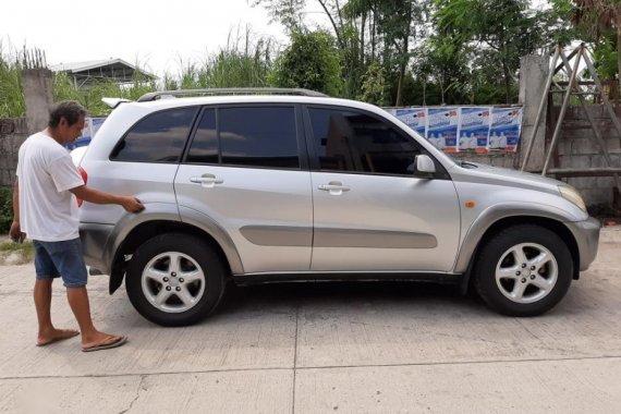 Sell 2nd Hand 2001 Toyota Rav4 Manual Gasoline at 80000 km in Valenzuela