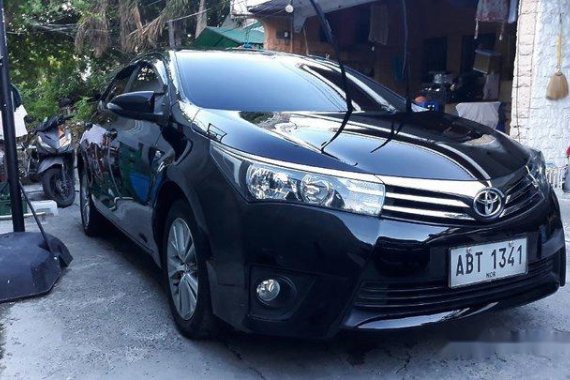 Sell Black 2015 Toyota Corolla Altis Automatic Gasoline at 17000 km