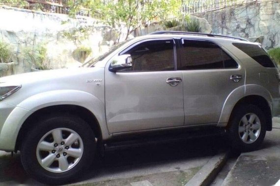 Toyota Fortuner 2009 Automatic Gasoline for sale in Cebu City