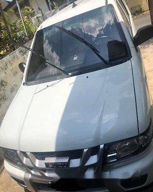 Selling White Isuzu Crosswind 2016 Manual Diesel 