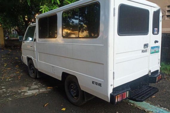 Selling Mitsubishi L300 2011 Manual Diesel in Quezon City
