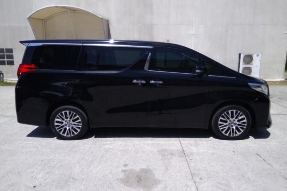 Toyota Alphard 2018 at 10000 km for sale in Pasig