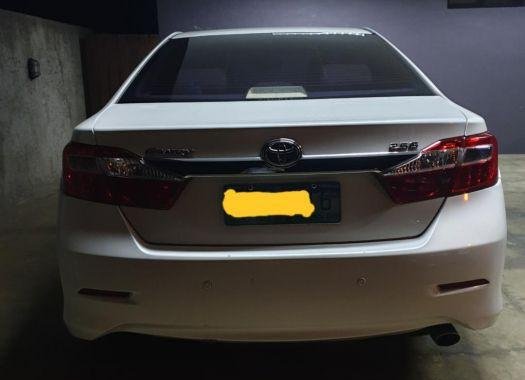 Selling Pearlwhite Toyota Camry 2012 Automatic Gasoline in Quezon City