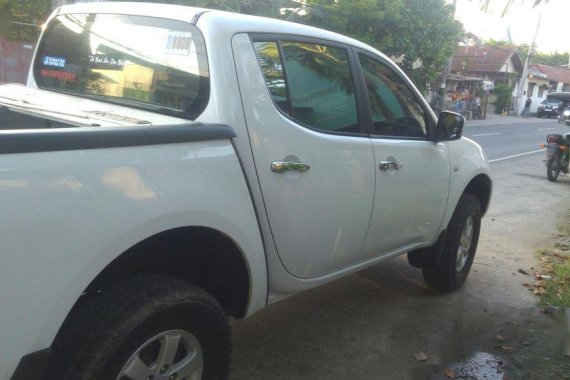 Mitsubishi Strada 2012 at 90000 km for sale