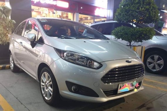Selling 2nd Hand Ford Fiesta 2014 Sedan in Makati