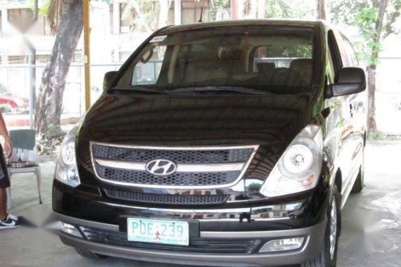 Hyundai Grand Starex 2001 Automatic Diesel for sale in Navotas