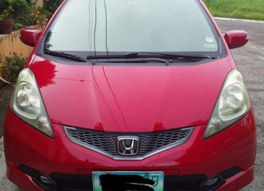 Selling 2nd Hand Honda Jazz 2010 in Tanauan