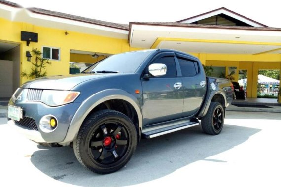 Selling Mitsubishi Strada 2008 in Valenzuela