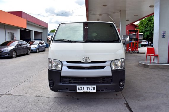  White 2015 Toyota Hiace at 90000 km for sale 