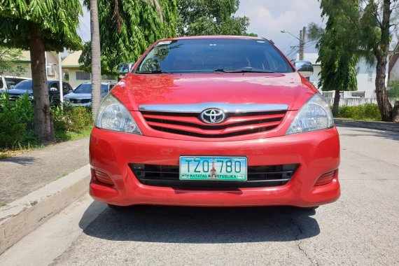 Selling Red Toyota Innova 2011 Automatic Diesel 