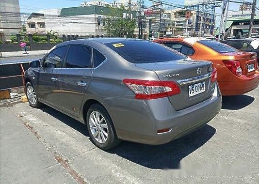 Selling Grey Nissan Sylphy 2017 at 8648 km