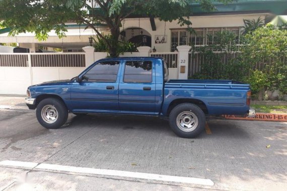 Selling Toyota Hilux 1997 Manual Diesel in Pasig