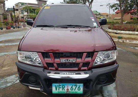 Sell Red 2013 Isuzu Crosswind at 10000 km in Talisay