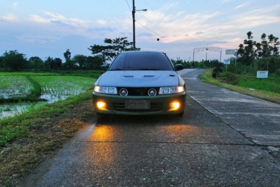 Selling 2nd Hand Mitsubishi Lancer 1998 in Las Piñas