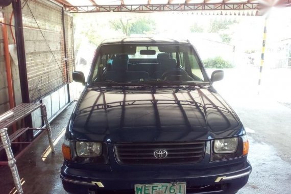 Toyota Revo 2000 Manual Diesel for sale in San Leonardo