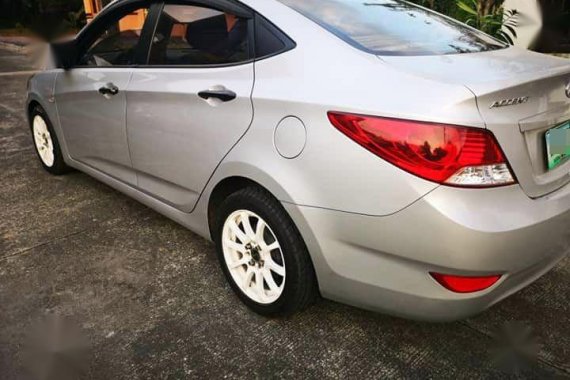 Selling Used Hyundai Accent 2013 in Quezon City
