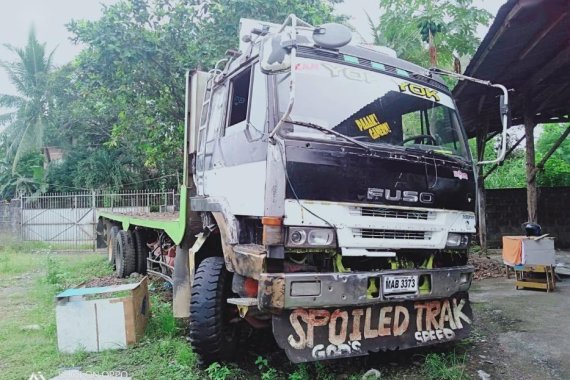 Selling Mitsubishi Fuso 2015 at 80000 km in Butuan