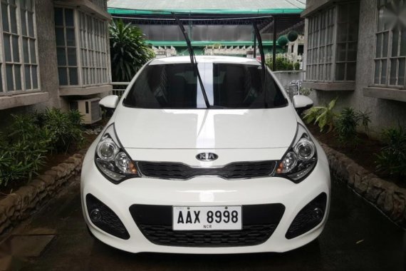 Sell 2nd Hand 2014 Kia Rio Hatchback Automatic Gasoline at 40000 km in Quezon City