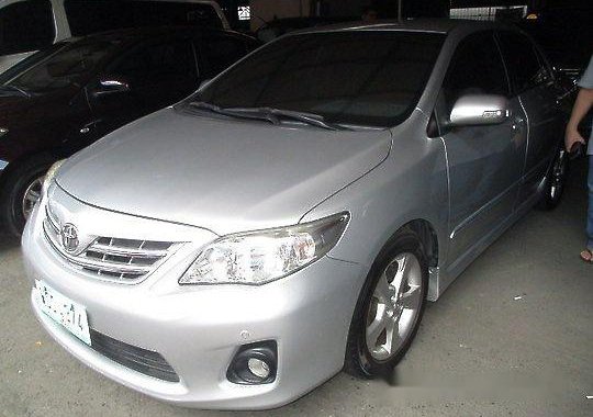 Selling Silver Toyota Corolla Altis 2013 Automatic Gasoline in Pasig