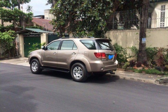 Selling Toyota Fortuner 2006 Automatic Gasoline in Quezon City