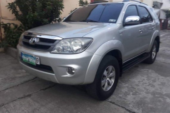 Selling Toyota Fortuner 2006 at 100000 km in Parañaque